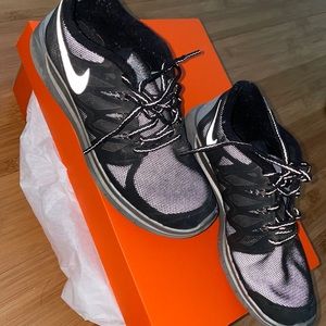 Nike 3M Free runs 5.0 good condition RARE COLOR